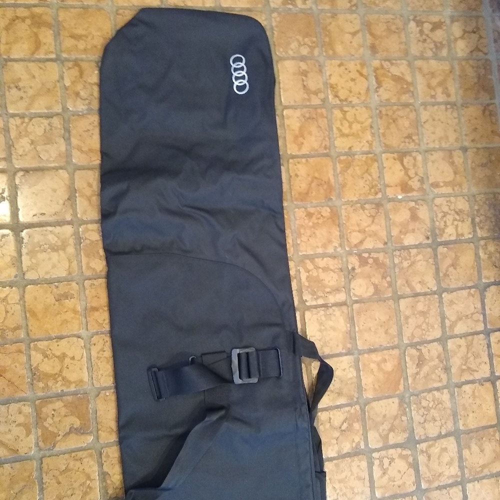 Audi ski bag